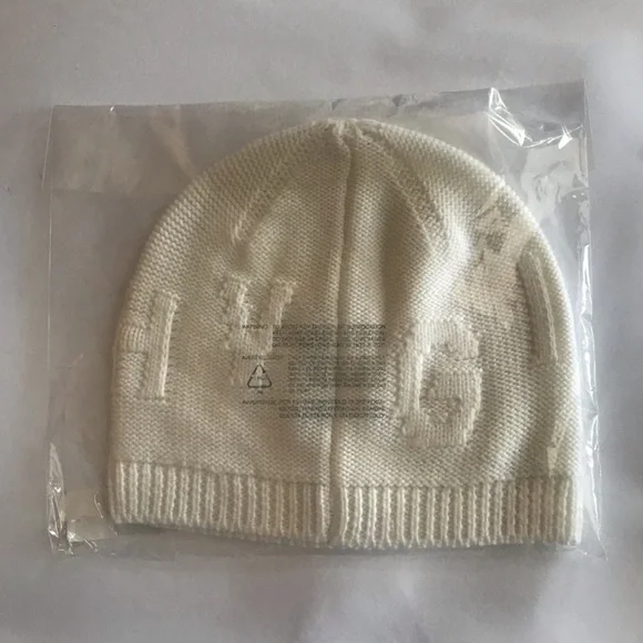 Givenchy Tonal Raised Logo Jacquard Knit Wool Beanie Hat Cream Off White NWT - Picture 14 of 15